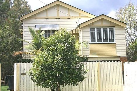 12 Peach St, Greenslopes, QLD 4120