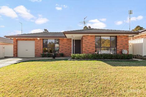 Property photo of 3 Peacock Way Currans Hill NSW 2567