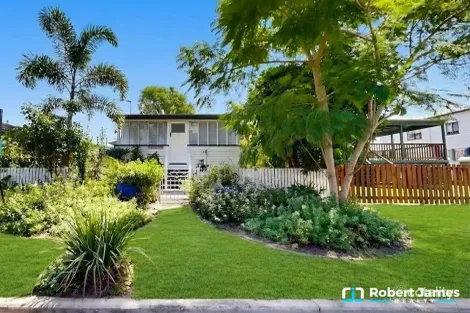 Property photo of 12 Orchard Avenue Boreen Point QLD 4565