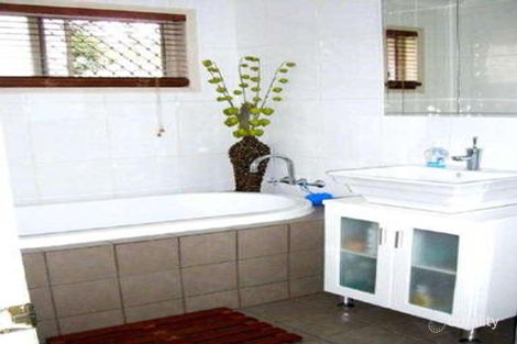 Property photo of 2 Golf View Court Banora Point NSW 2486