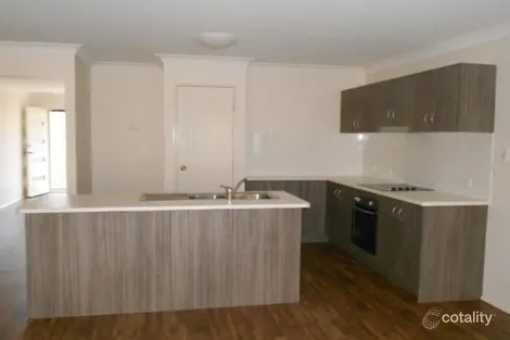 Property photo of 32 Andrew Walker Drive Goodna QLD 4300