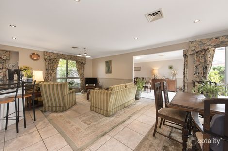 Property photo of 18 Carrington Place Carindale QLD 4152