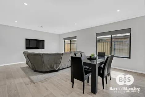 Property photo of 107 Grandite Fairway Australind WA 6233