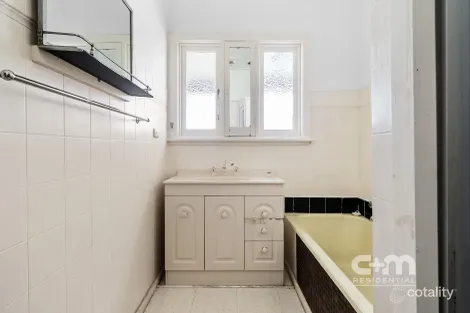 Property photo of 17 Dromana Street Glenroy VIC 3046