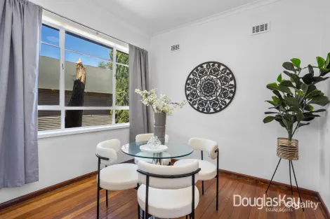 Property photo of 98 McIntyre Road Sunshine North VIC 3020