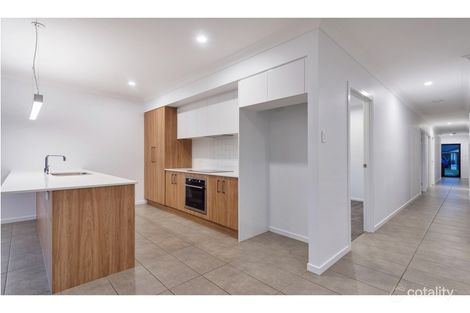 Property photo of 9 Woodland Court Ormeau QLD 4208