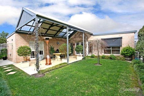 Property photo of 10 Whitten Court Highton VIC 3216