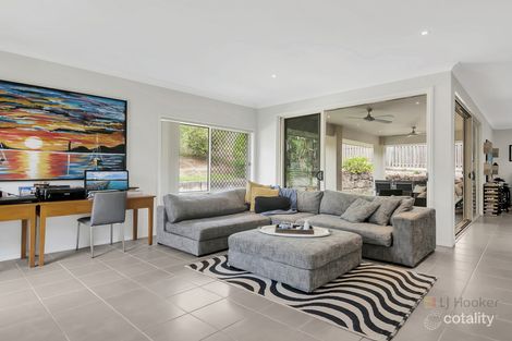 Property photo of 30 Bimberi Row Pacific Pines QLD 4211