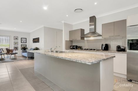 Property photo of 30 Bimberi Row Pacific Pines QLD 4211
