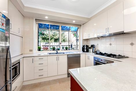 Property photo of 10 Macgowan Avenue Glen Huntly VIC 3163