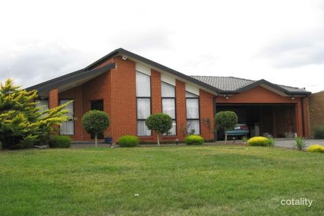 8 Tussock Cres, Sydenham, VIC 3037