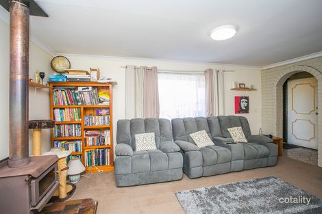 Property photo of 17 Abingdon Road Swan View WA 6056