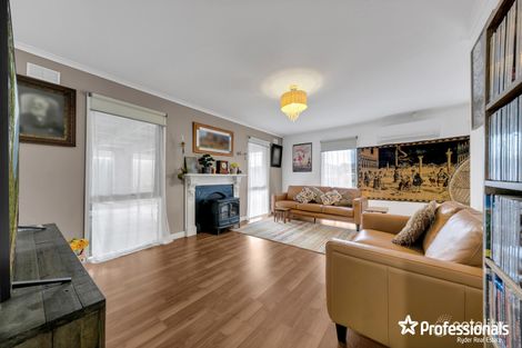 Property photo of 27 Leggatt Street Melton South VIC 3338