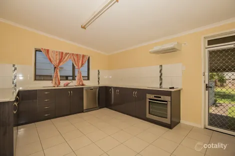 22 Carisbrook St, Rocklea, QLD 4106