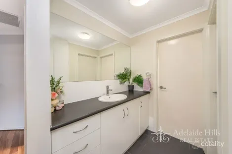 Property photo of 14 Joy Crescent Murray Bridge SA 5253