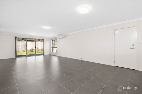 Property photo of 27 Kidd Circuit Goulburn NSW 2580