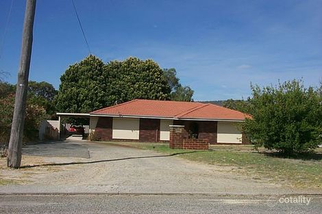 15 Tamarind Cres, Kelmscott, WA 6111