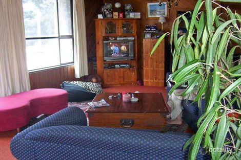 Property photo of 16 Narara Valley Drive Narara NSW 2250