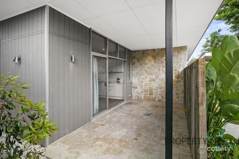 82 Barrenjoey Rd, Mona Vale, NSW 2103