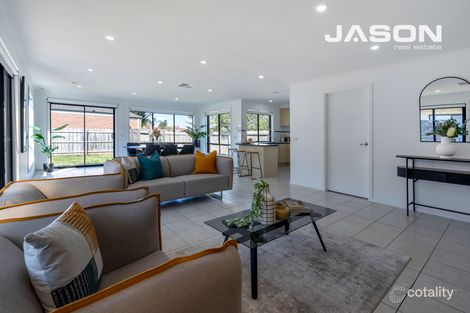 Property photo of 5 Upton Street Roxburgh Park VIC 3064