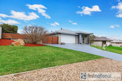 Property photo of 9 Colls Close Yass NSW 2582