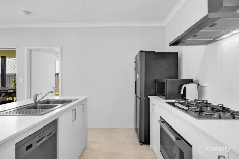 Property photo of 4 Hermanos Road Brabham WA 6055