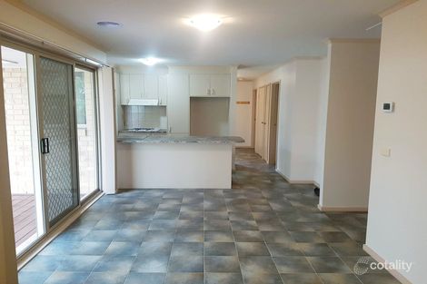 Property photo of 12 Sundew Close Hillside VIC 3037