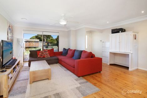 Property photo of 5 Crawford Crescent Wyoming NSW 2250