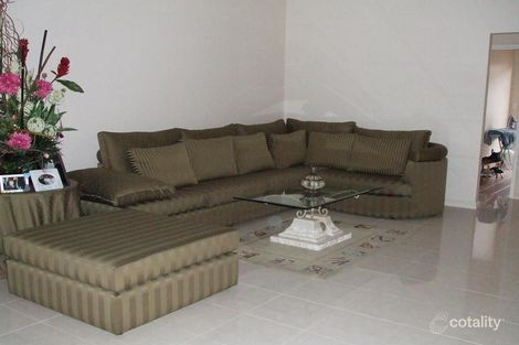 Property photo of 18 Canning River Gardens Wilson WA 6107