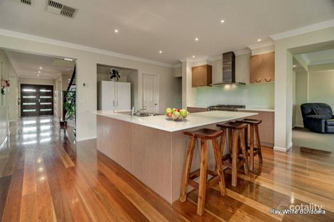 Property photo of 18 Worcester Crescent Bundoora VIC 3083