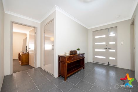 Property photo of 6 Litoria Pass Dayton WA 6055