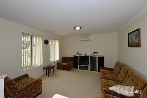 Property photo of 30 Seaforth Drive Halls Head WA 6210