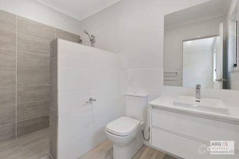 Property photo of 115 Andy Way Deebing Heights QLD 4306