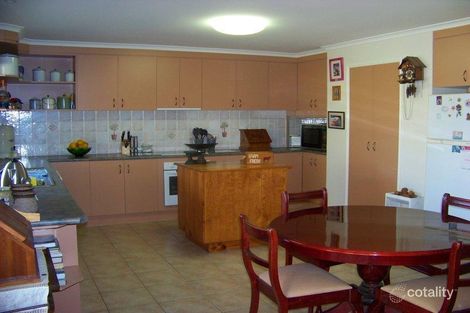 Property photo of 1 Cobalt Crescent Tannum Sands QLD 4680