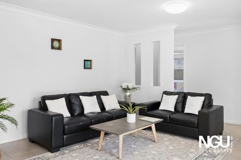 Property photo of 26 Summit Terrace Forest Lake QLD 4078