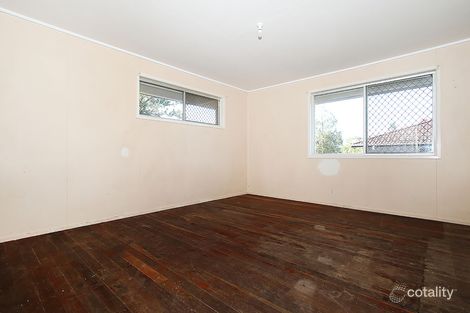 Property photo of 19 Overell Crescent Riverview QLD 4303