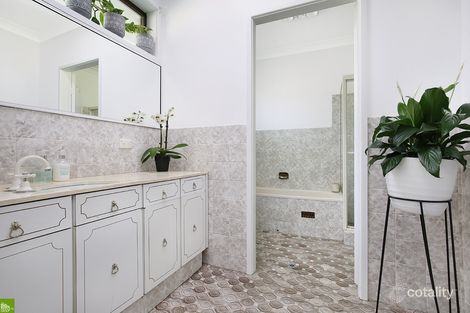 Property photo of 82 Jacaranda Avenue Figtree NSW 2525