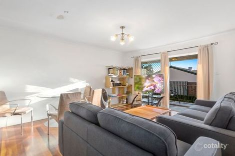 2/57 Crown St, Holland Park West, QLD 4121