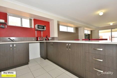 Property photo of 101 Bordeaux Lane Ellenbrook WA 6069