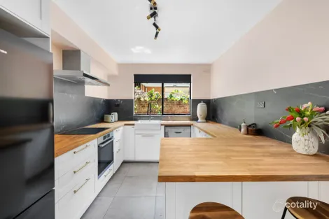 2/70 Droop St, Footscray, VIC 3011