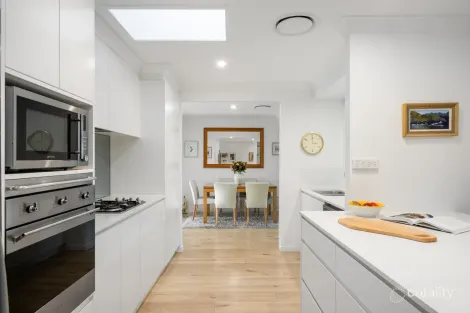 Property photo of 17 Bangalow Avenue Mona Vale NSW 2103