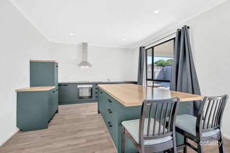 Property photo of 52 Kent Avenue Clearview SA 5085