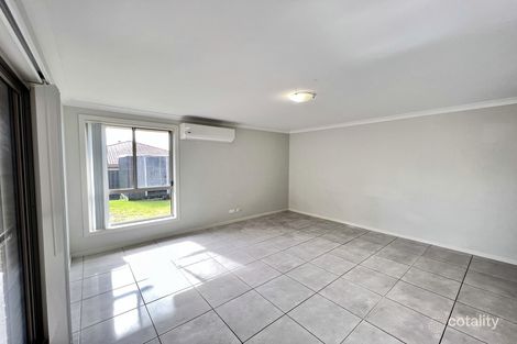 Property photo of 28 Voyager Street Wadalba NSW 2259