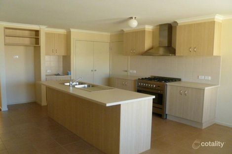 Property photo of 4 Westall Close Sunbury VIC 3429