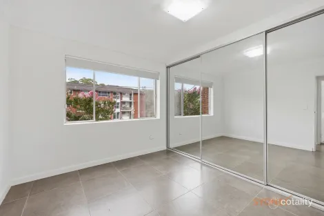 Property photo of 3/3 Gray Crescent Eastlakes NSW 2018