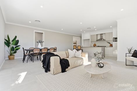 Property photo of 32 Milburn Circuit Boolaroo NSW 2284