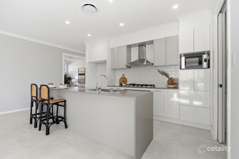 Property photo of 32 Milburn Circuit Boolaroo NSW 2284