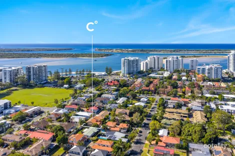 Property photo of 4/15 Gordon Street Labrador QLD 4215