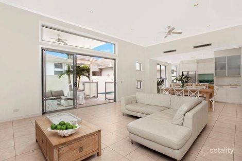 Property photo of 2822 Gracemere Circuit East Hope Island QLD 4212