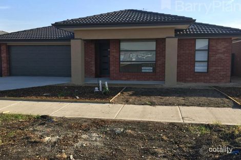 Property photo of 6 Benedetto Crescent Cranbourne East VIC 3977